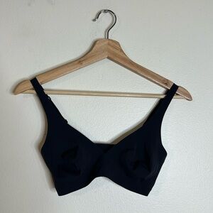 Skims black lightweight no push or wire bra size small